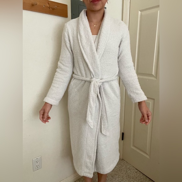 Target Stars Above White Bath Robe - Picture 5 of 7